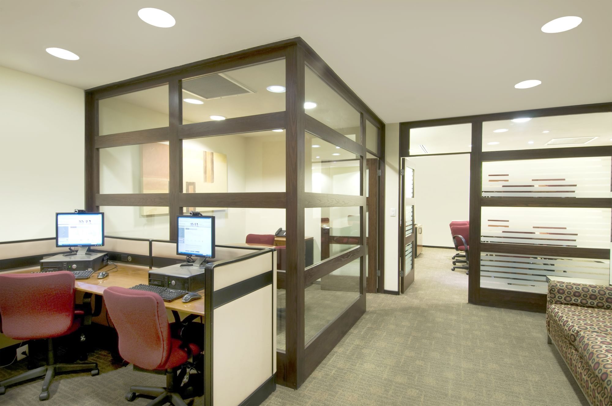 TRABAJA CON COMODIDAD