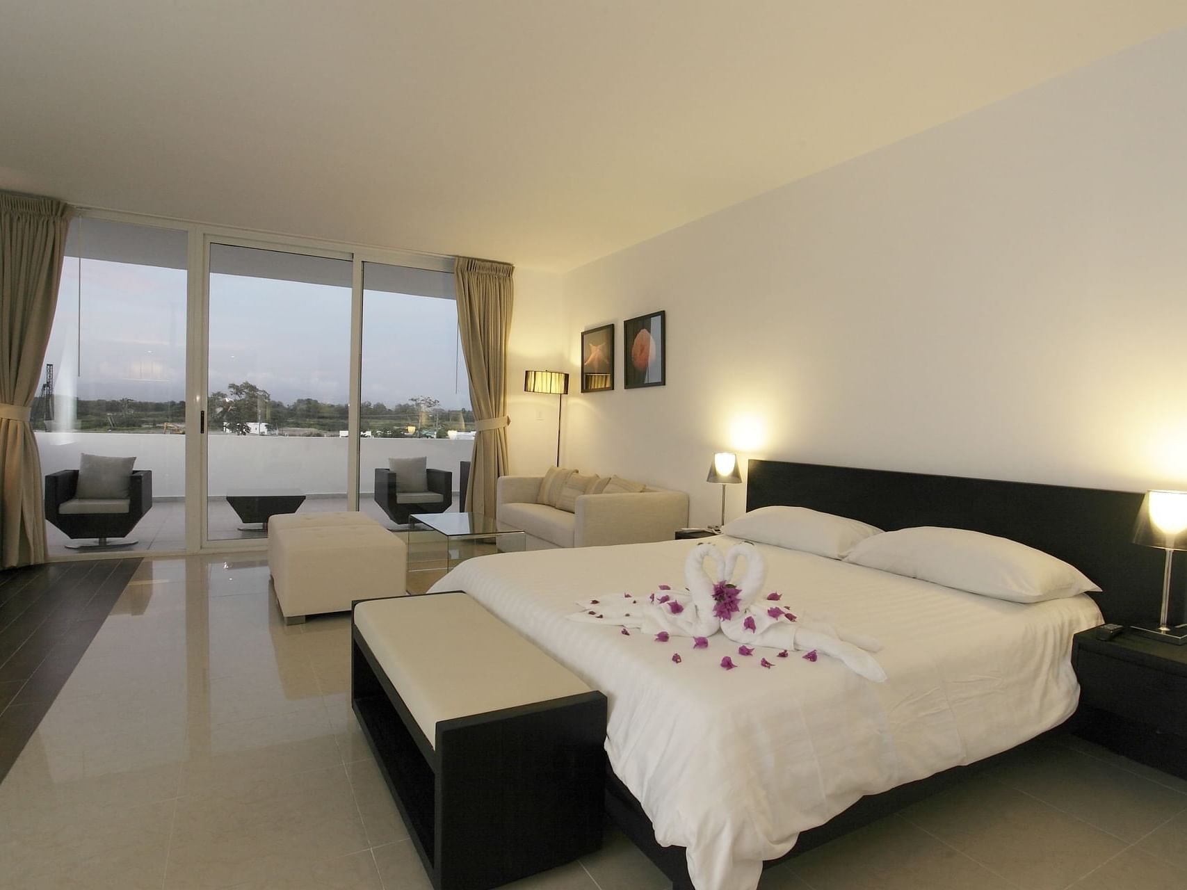 Town Center Deluxe bedroom at Playa Blanca Beach Resort