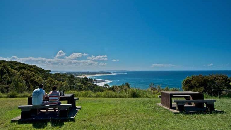 Crack neck Point Lookout in Wyrrabalong National Park near Pullman Magenta Shores