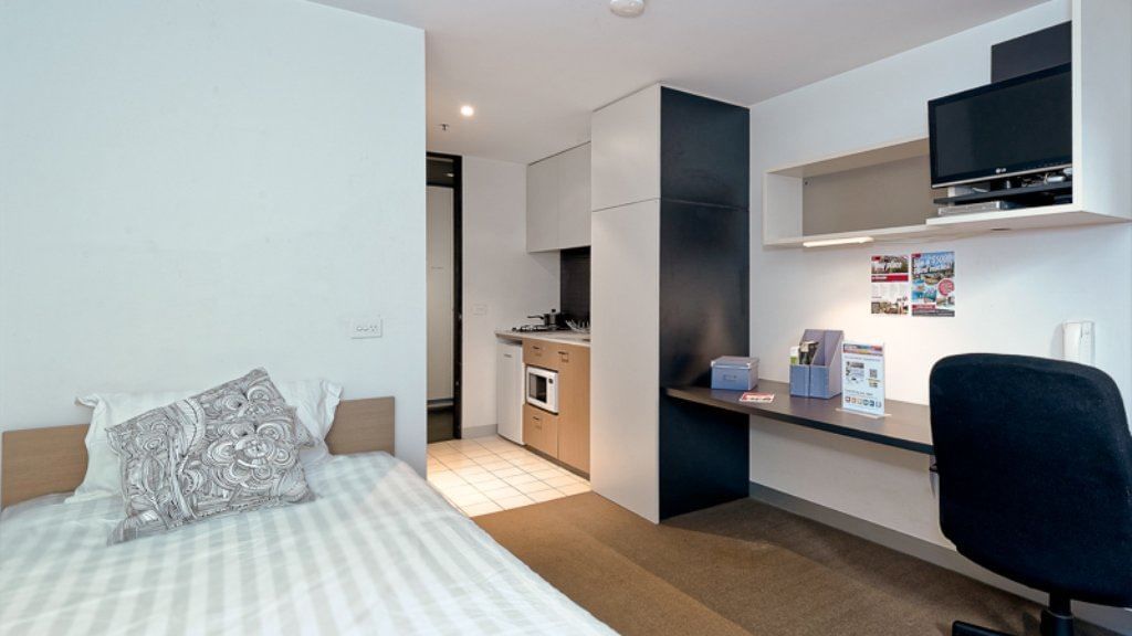Studio Deluxe Bedroom