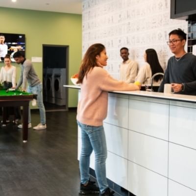 Entertainment Lounge