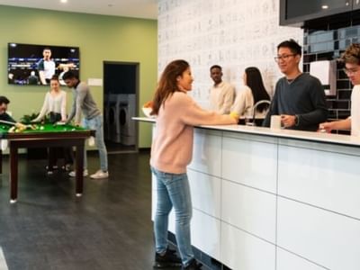 Entertainment Lounge