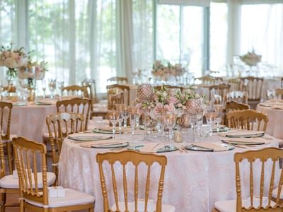Dining setup in a Salón Copa & Terrace at Copamarina Weddings