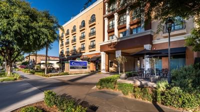 Exterior view of Hotel Grand Legacy at The Park Anaheim.