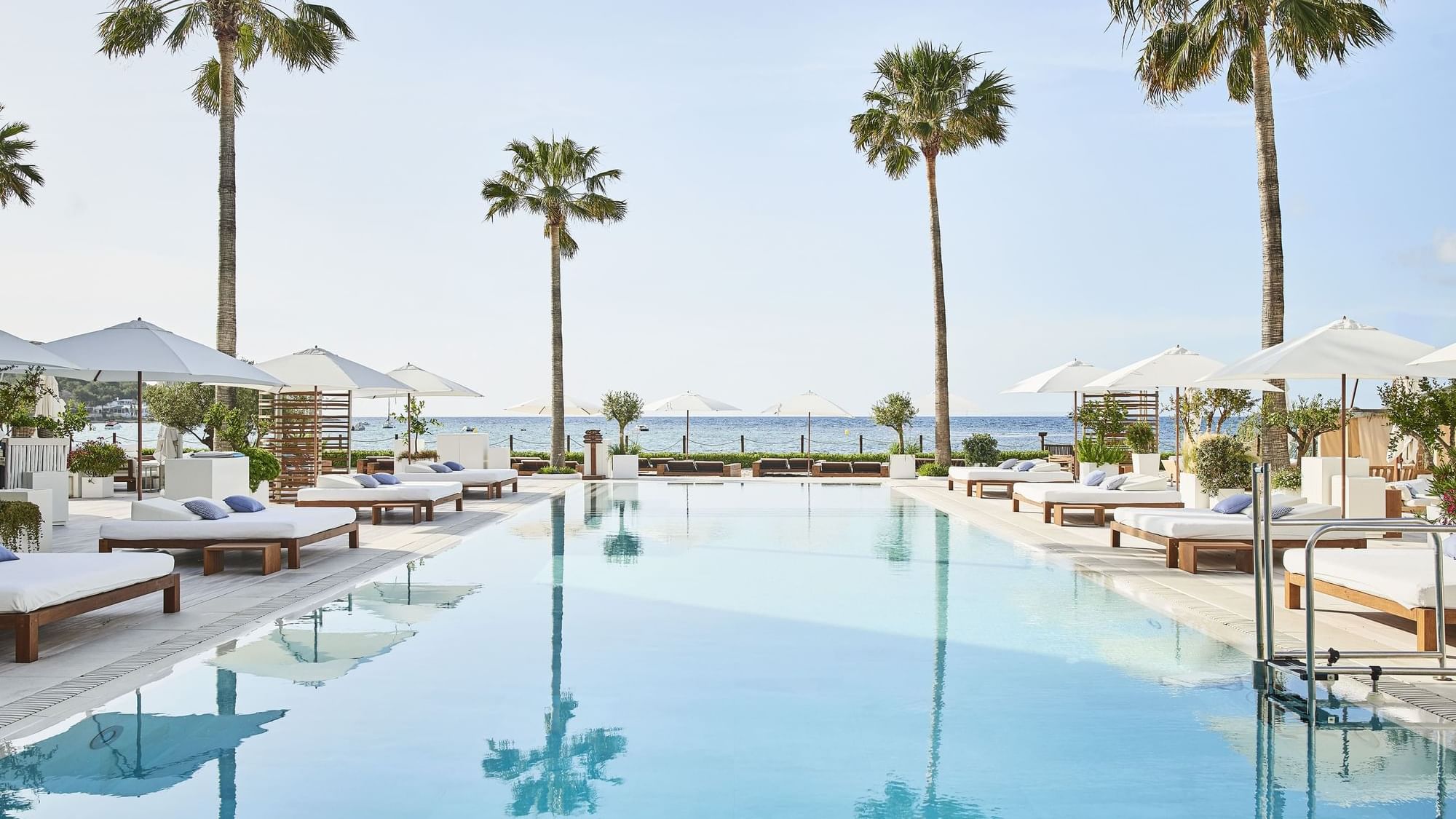 L'Officiel features Nobu Hotel Ibiza Bay as one of the most outstanding resorts in the Mediterranean
