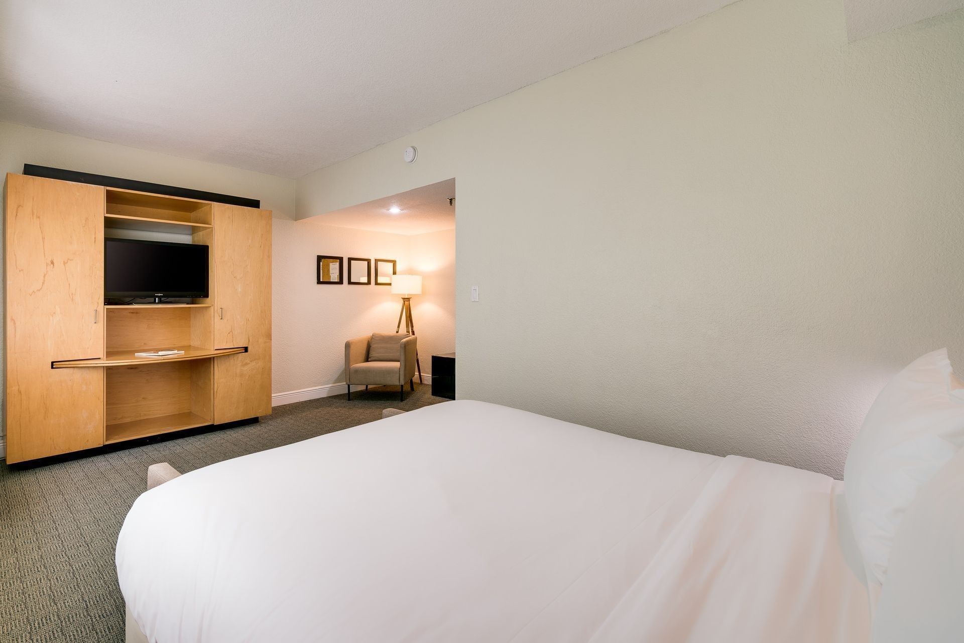 Crest Hotel Suites — photo 55 of 60