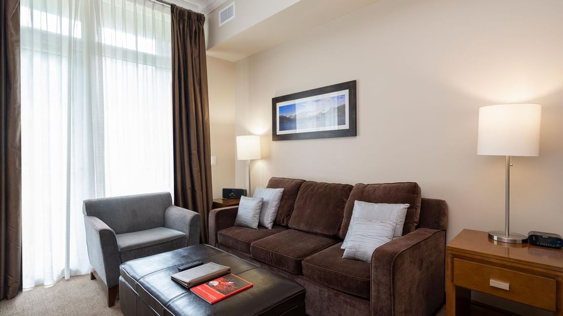 Studio Suite, 1 King Bed, Sofa Bed Sutton Place Revelstoke