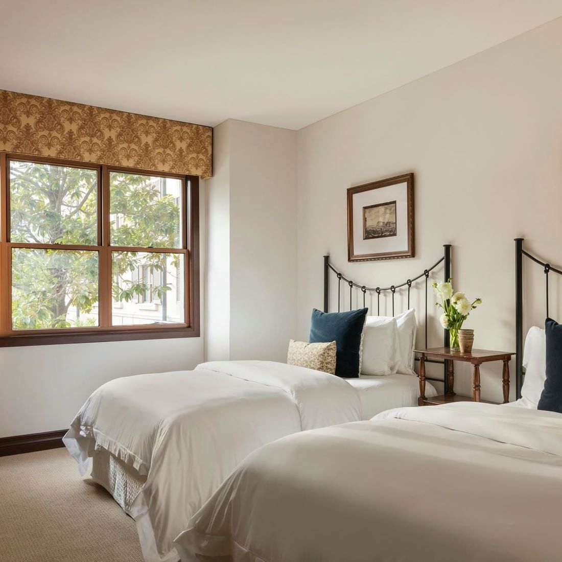 2 Full Beds Balcony Suite