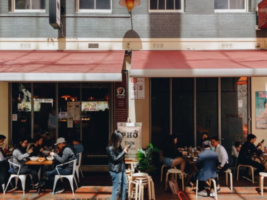 Outdoor dining in Pho Thin at Brady Apartment Hotel Hardware Lane