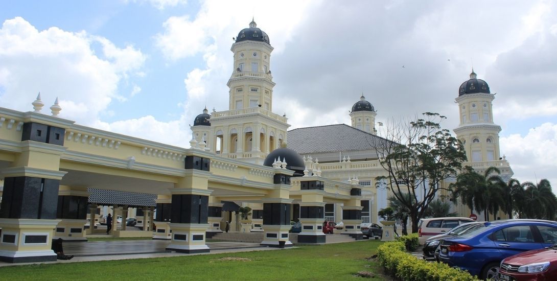 Sultan Abu Bakar State Mosque is near the Sunway Hotel Big Box
