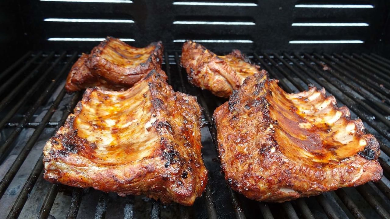 Ribs on the grill