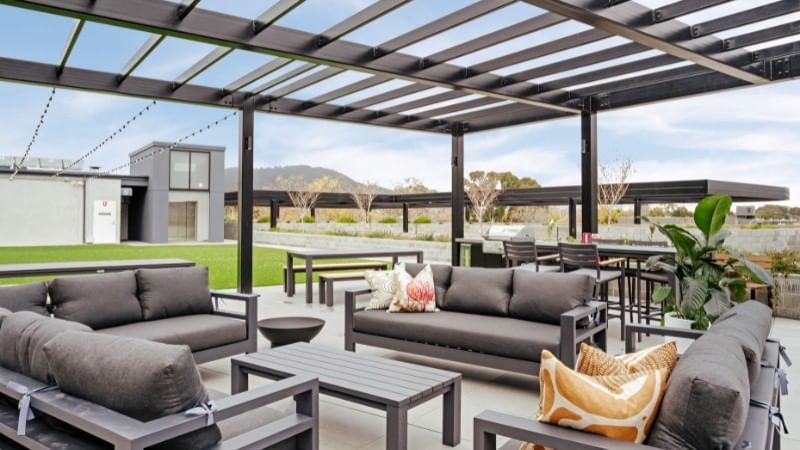 Dickson Village Apartments Outdoor Lounge