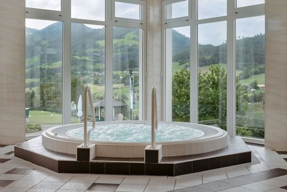 IMLAUER Hotel Schloss Pichlarn Wellnessbereich