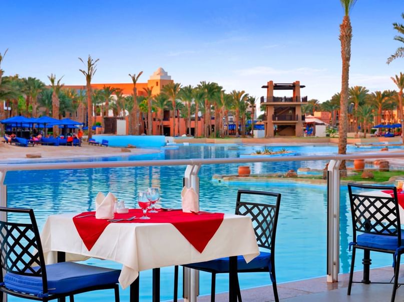 Lagoon Bar at Pickalbatros Palace Hotel in Port Ghalib