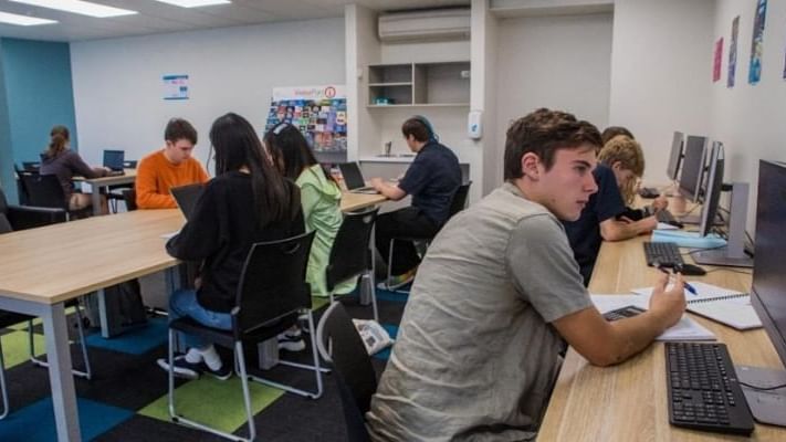 Ilam Apartments - Study Centre