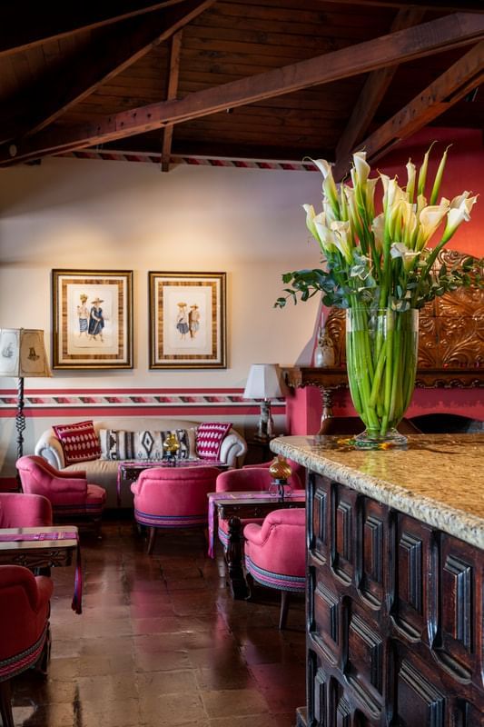 Sofa & cabinet with flower vase, Bar La Cofradia, Hotel Atitlan