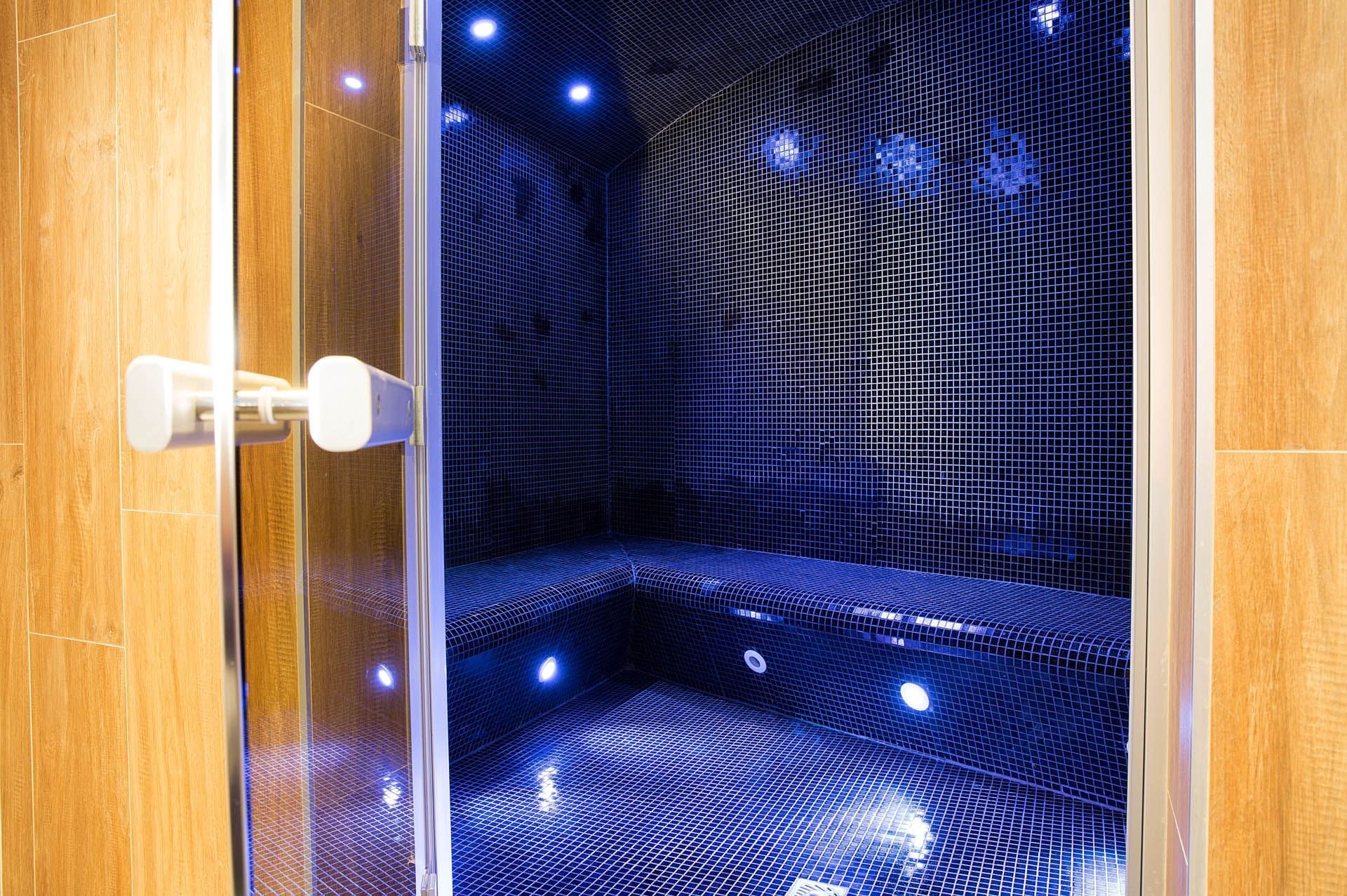 Sauna dans le spa à l'Oceania Clermont-Ferrand