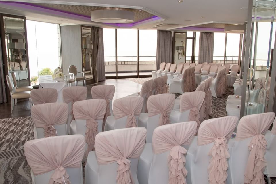 Wedding ceremony in our horizon suite