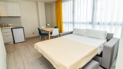 Las Palmas - Family Room