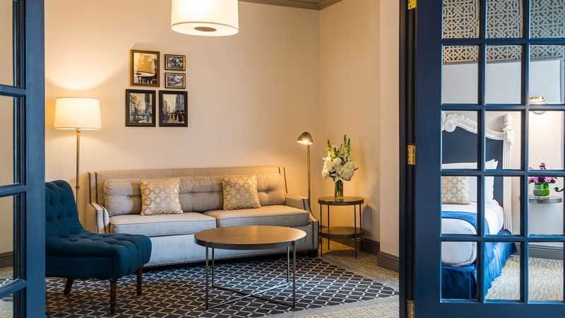 Living area of Balcony Suite at Warwick San Francisco
