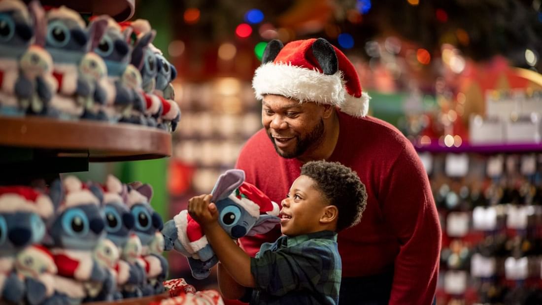 Holidays-at-disney-springs-orlando-fl