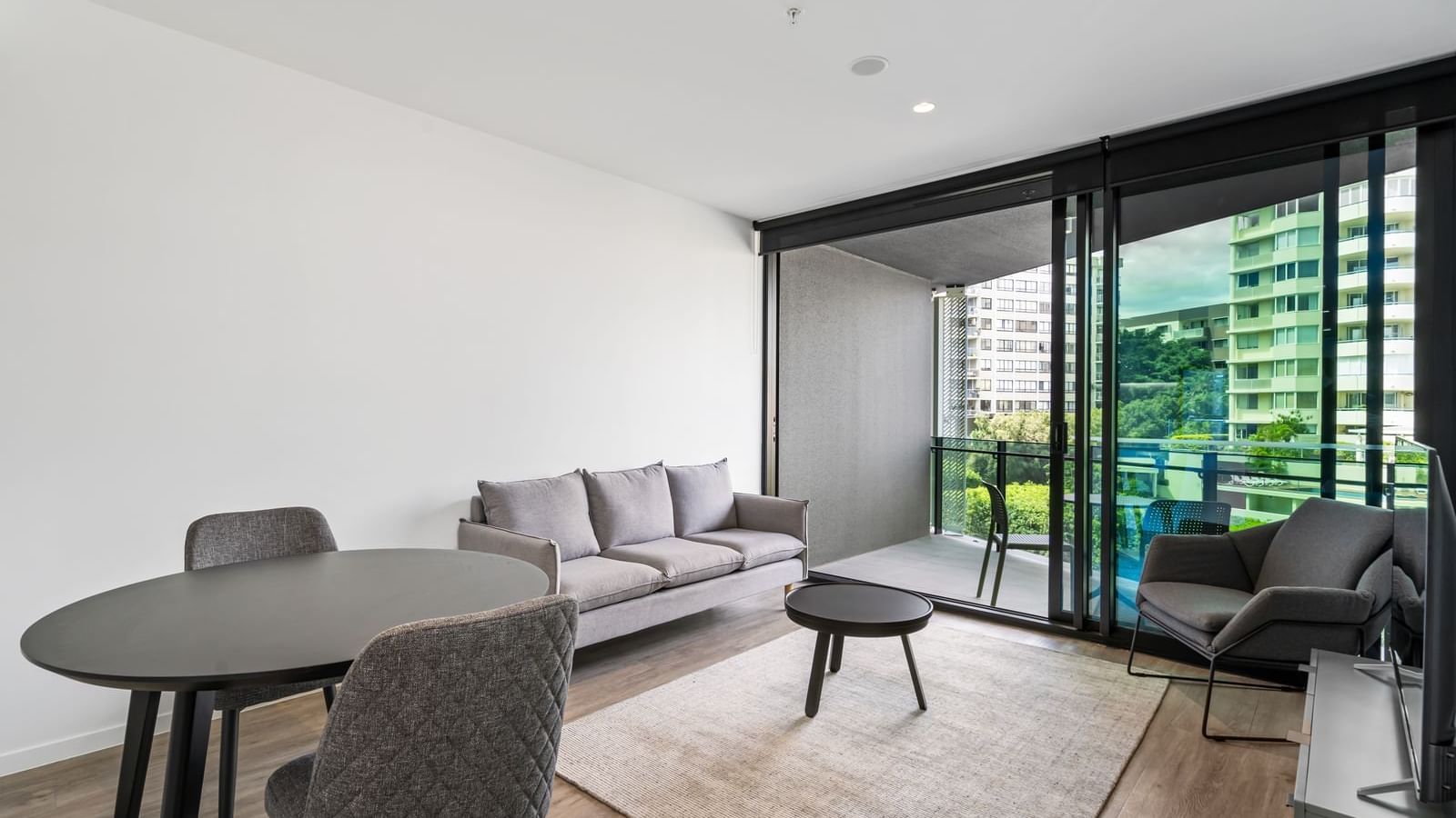 2 Bedroom Apartment - fully furnished