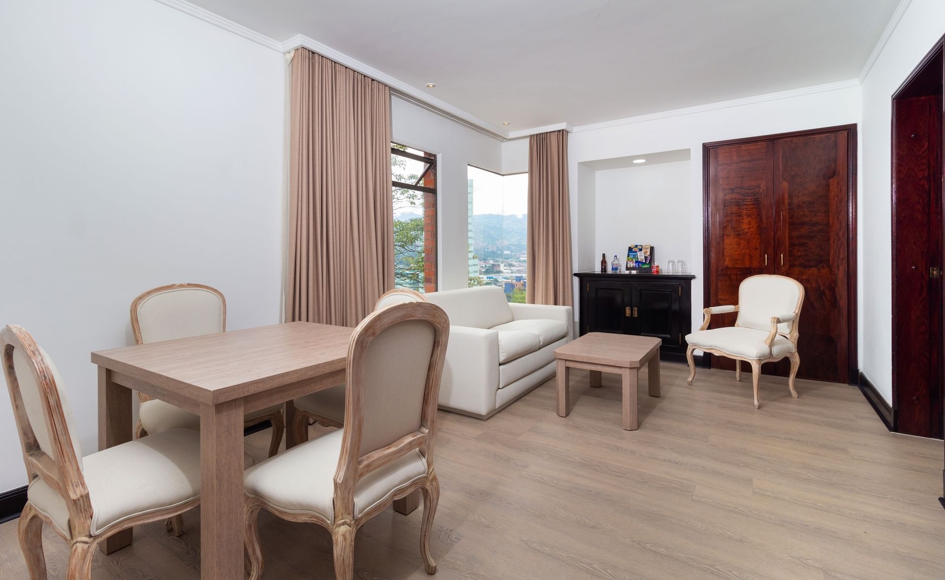 Dann Carlton Belfort — Suite | Hotel Only, Oct 8–13 – Image 3