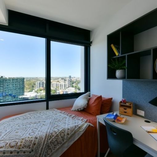 UniLodge Toowong - Studio Apartment