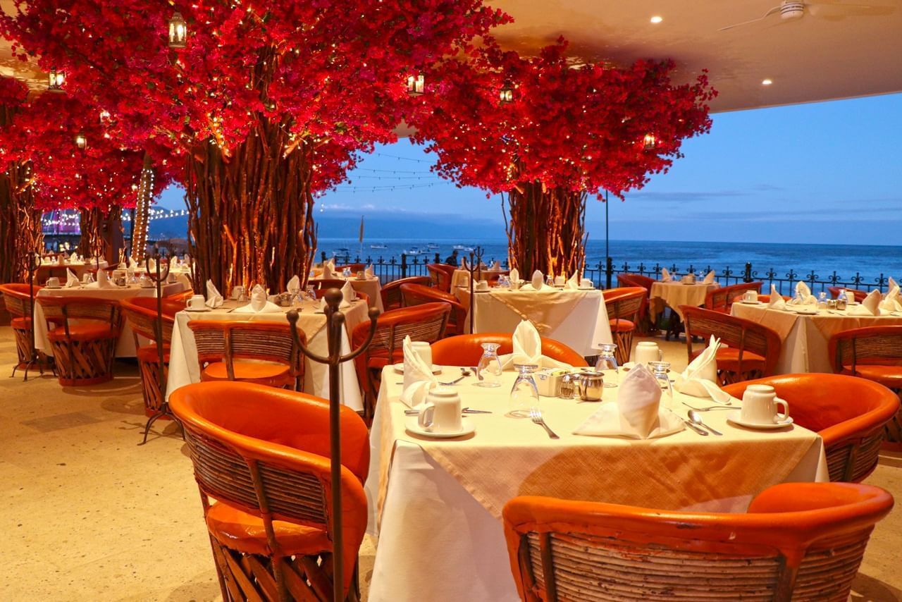 Restaurantes en la Zona Romantica - Hotel Los Arcos Suites