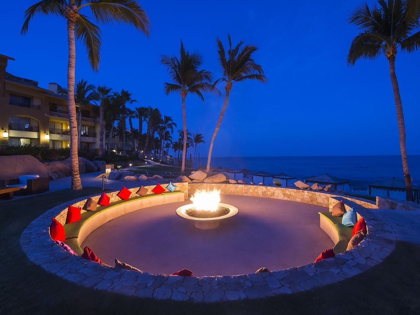 Tapas Bar and Fire Pit in GFA Los Cabos All Inclusive Golf