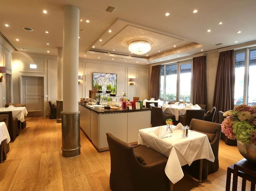 Dining area in Palace Restaurant at Hotel Palace Munich