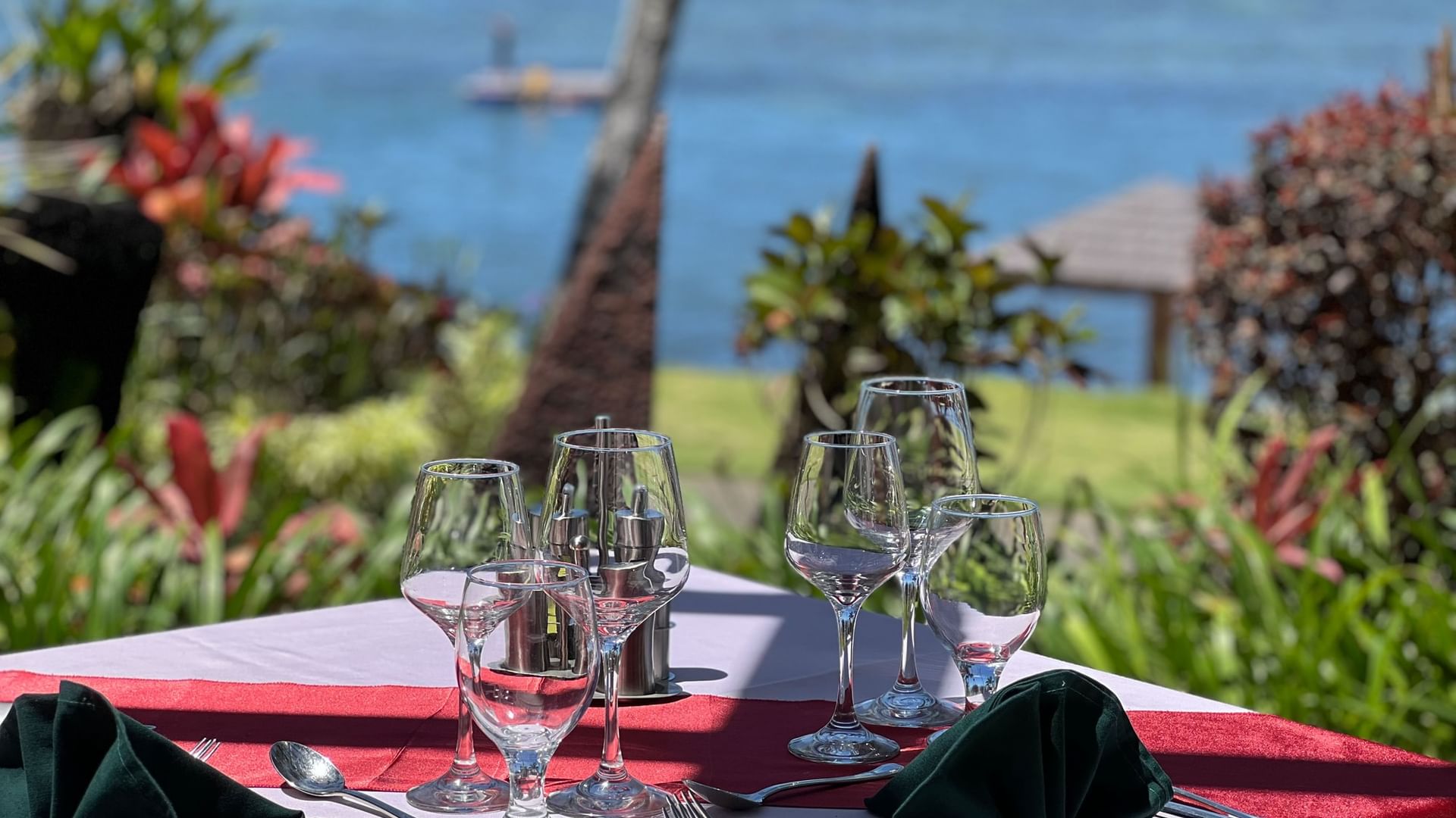 Set table with ocean view at Pappagallo restaurant at Warwick Fiji Resort and Spa in Korolevu.