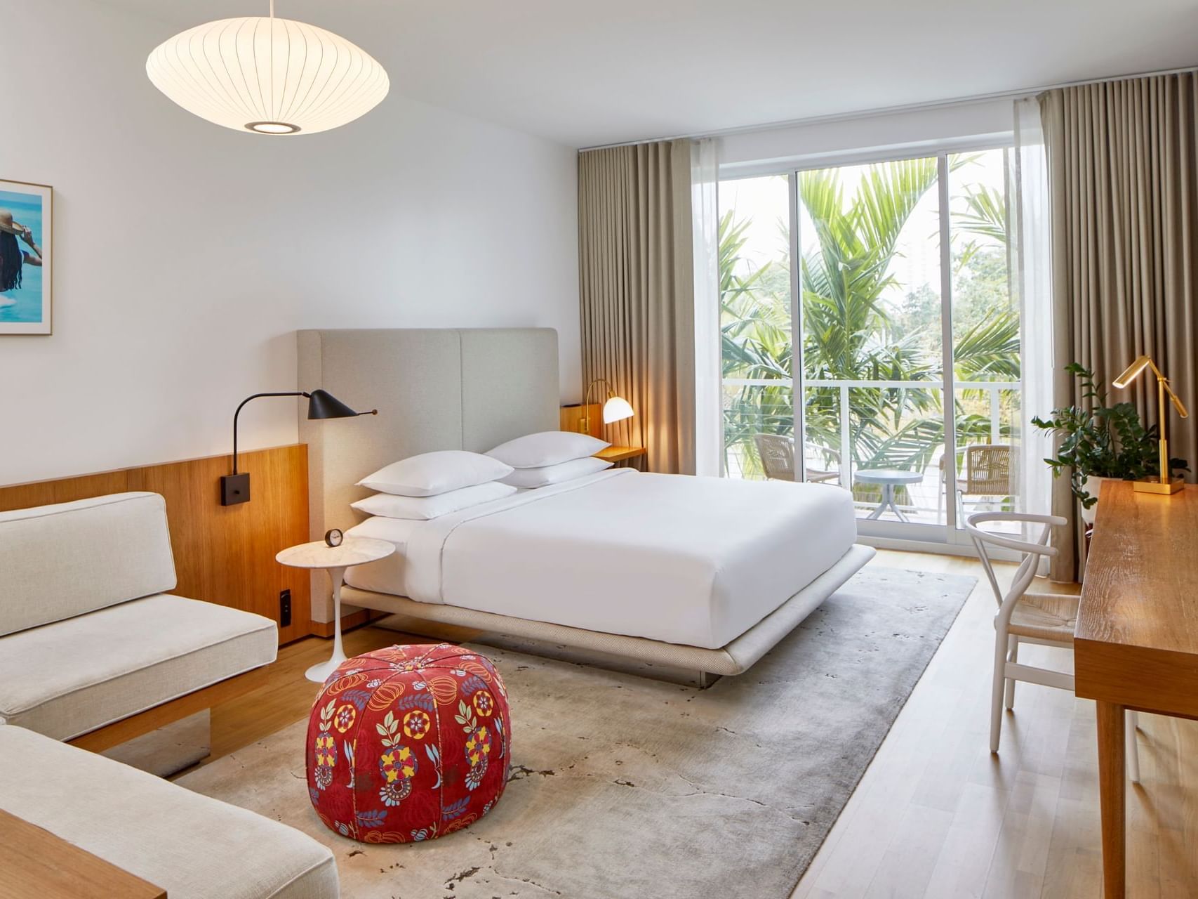 The Deluxe Guest Room with a Balcony at The Sarasota Modern