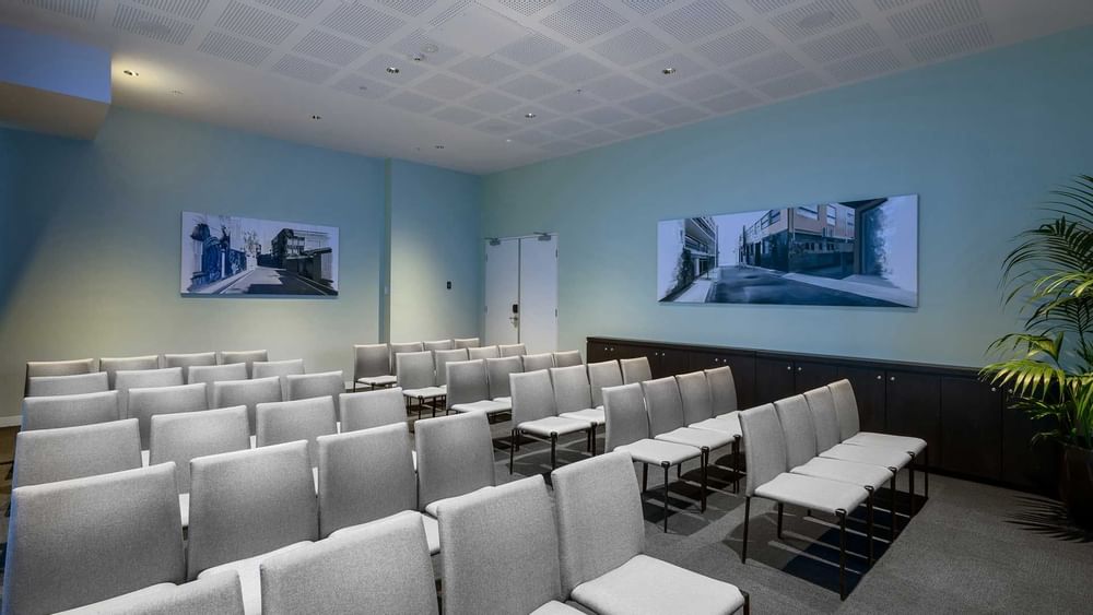 Theatre-style seating in Meyers Place at Melbourne Central