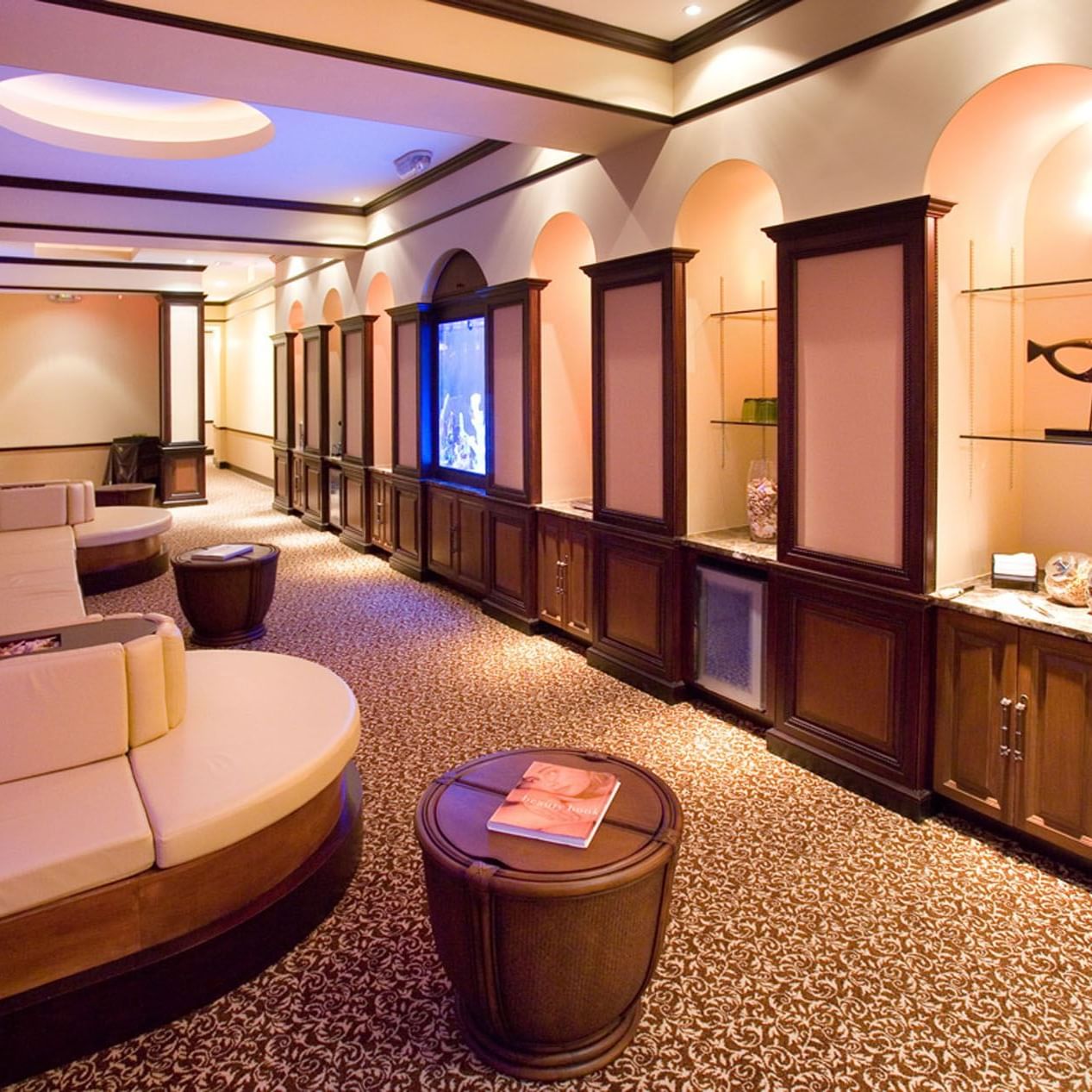 Interior of lobby area at Lake Buena Vista Resort Village & Spa