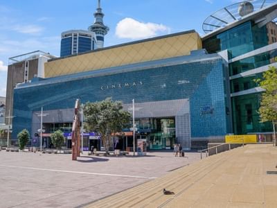 Auckland Surroundings