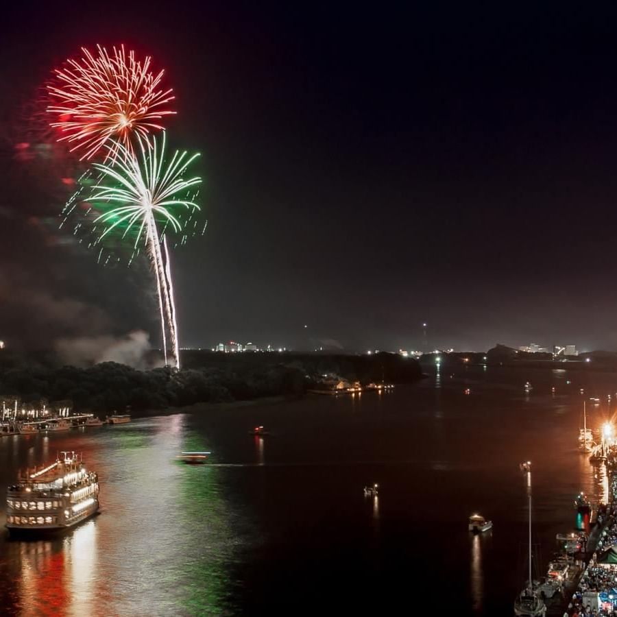 Night view of the riverside on New Year's Eve near River Street Inn