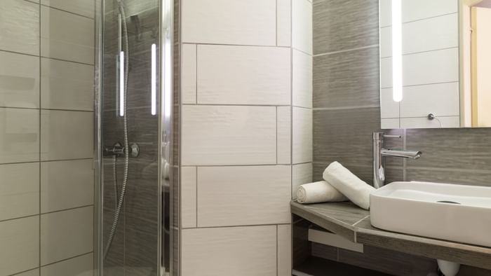 Bathroom interior in bedrooms at Le Clos des Tanneurs