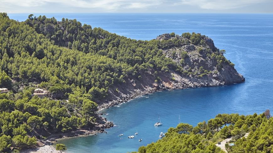 Vista de Cala Tuent desde es Vergeret