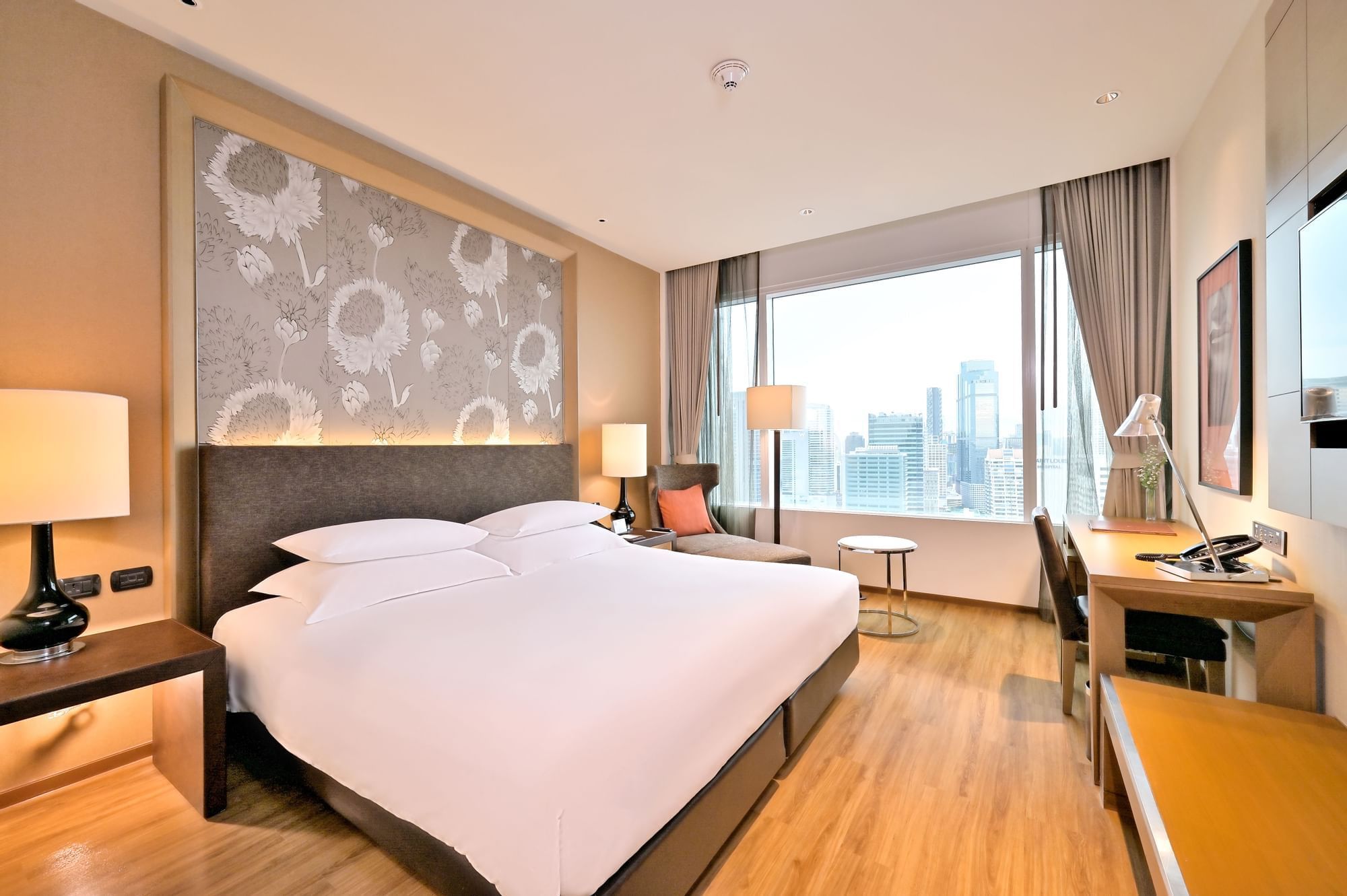 Superior Sky | Rooms in Bangkok | Eastin Grand Hotel Sathorn Bangkok