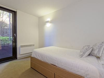 Studio Regular Bedroom