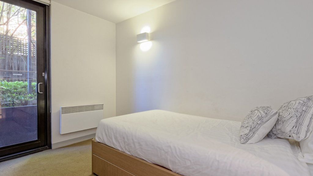 Studio Regular Bedroom