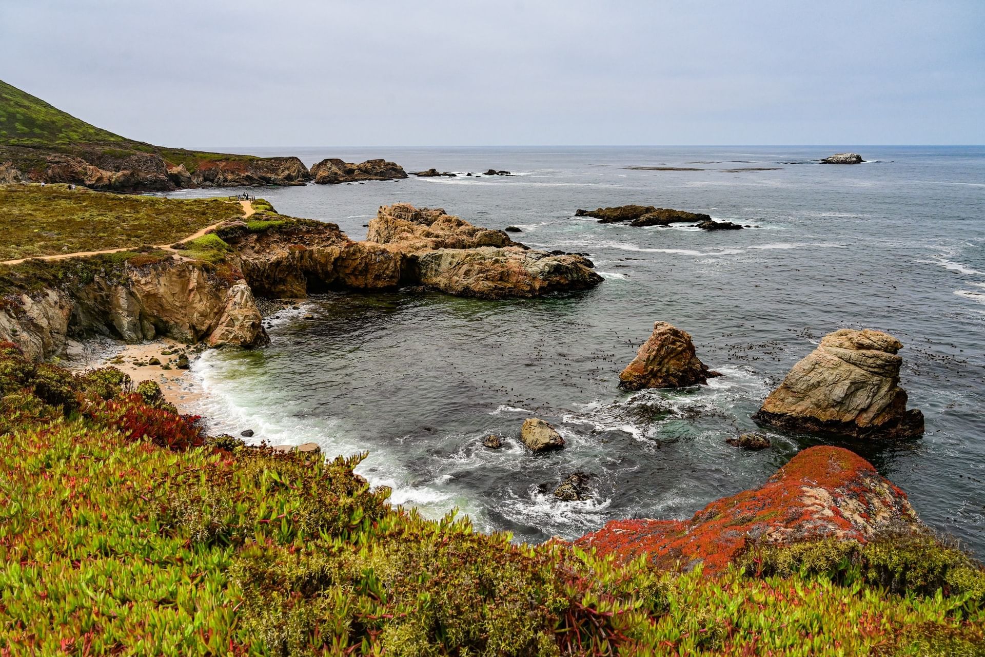 A coastal landscape near Tally Ho Inn