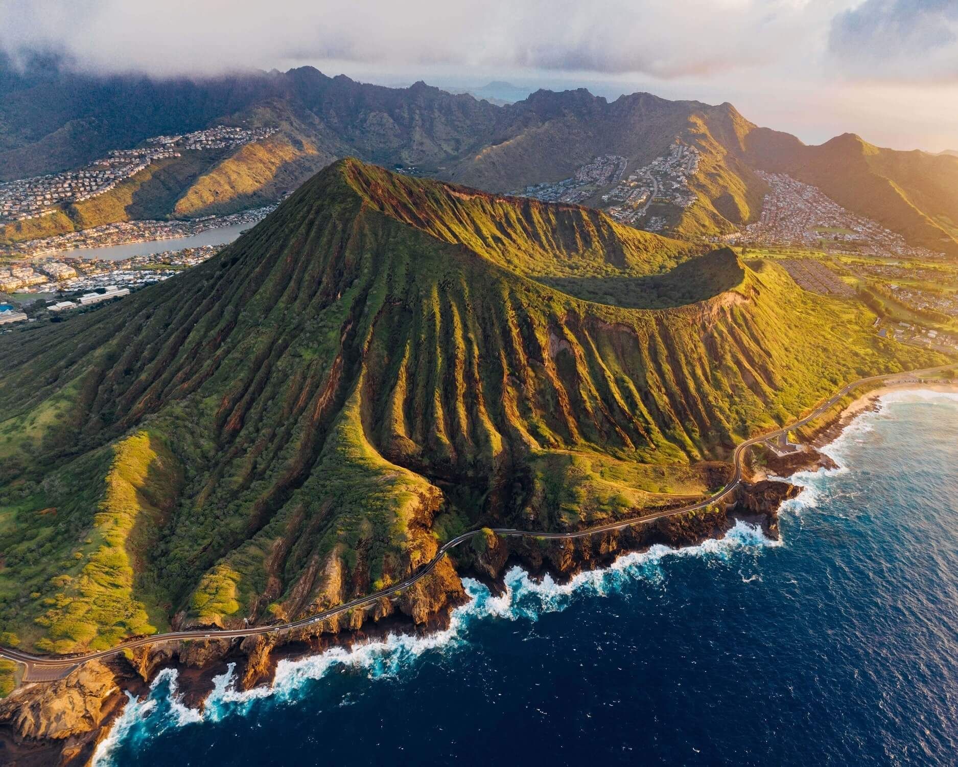 Aerial view of Diamond Head & the city near Waikiki Resort Hotel