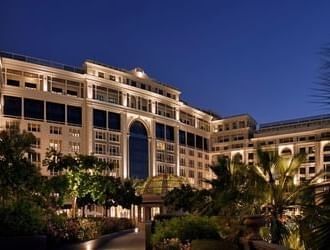 Hotel versace discount dubai