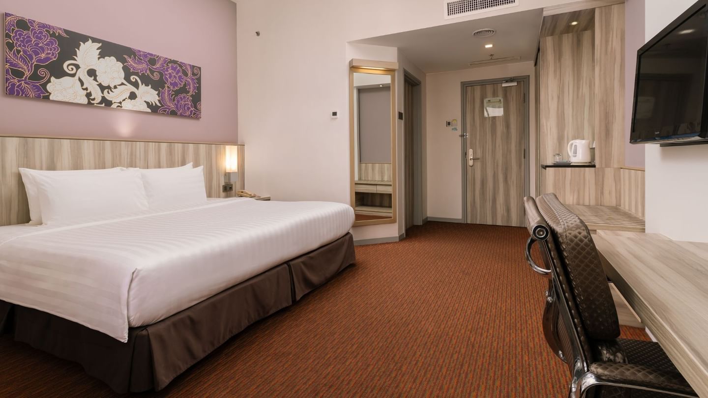 Deluxe Plus King Room with extra space and comfortable set ups