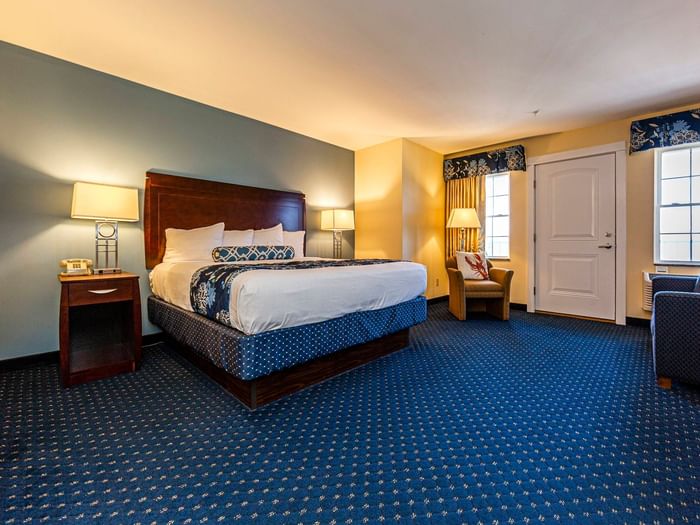 bar harbor manor king room