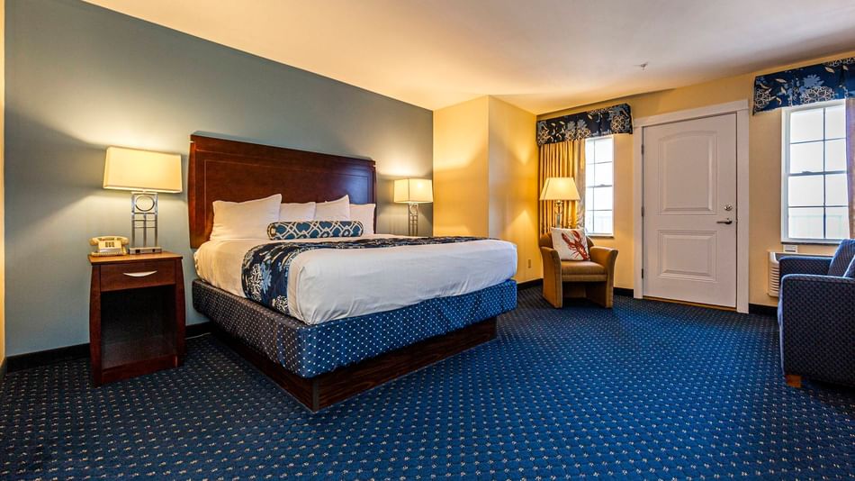 bar harbor manor king room