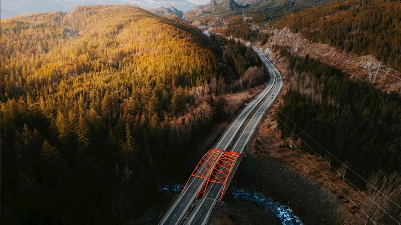 Beautiful scenic Sea-to-sky highway drive to Whistler