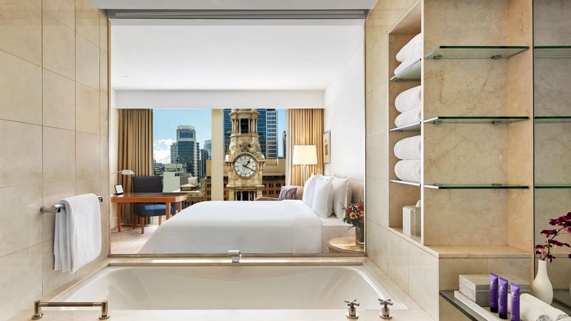 Tower Premium King Room with Bathtub at Fullerton Sydney